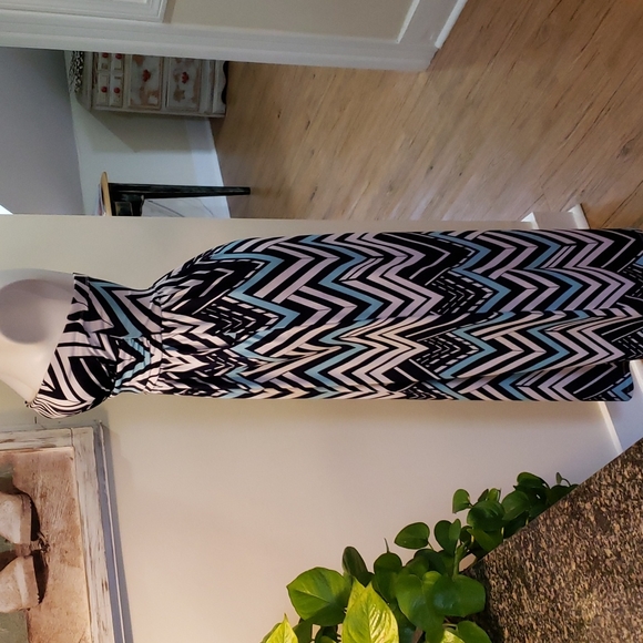 Emerald Sundae Dress - Picture 6 of 12